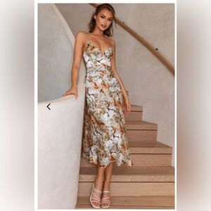 NWT Selfie Leslie Lake Como dress in sage, size M